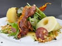 Salada de pera e queijo azul